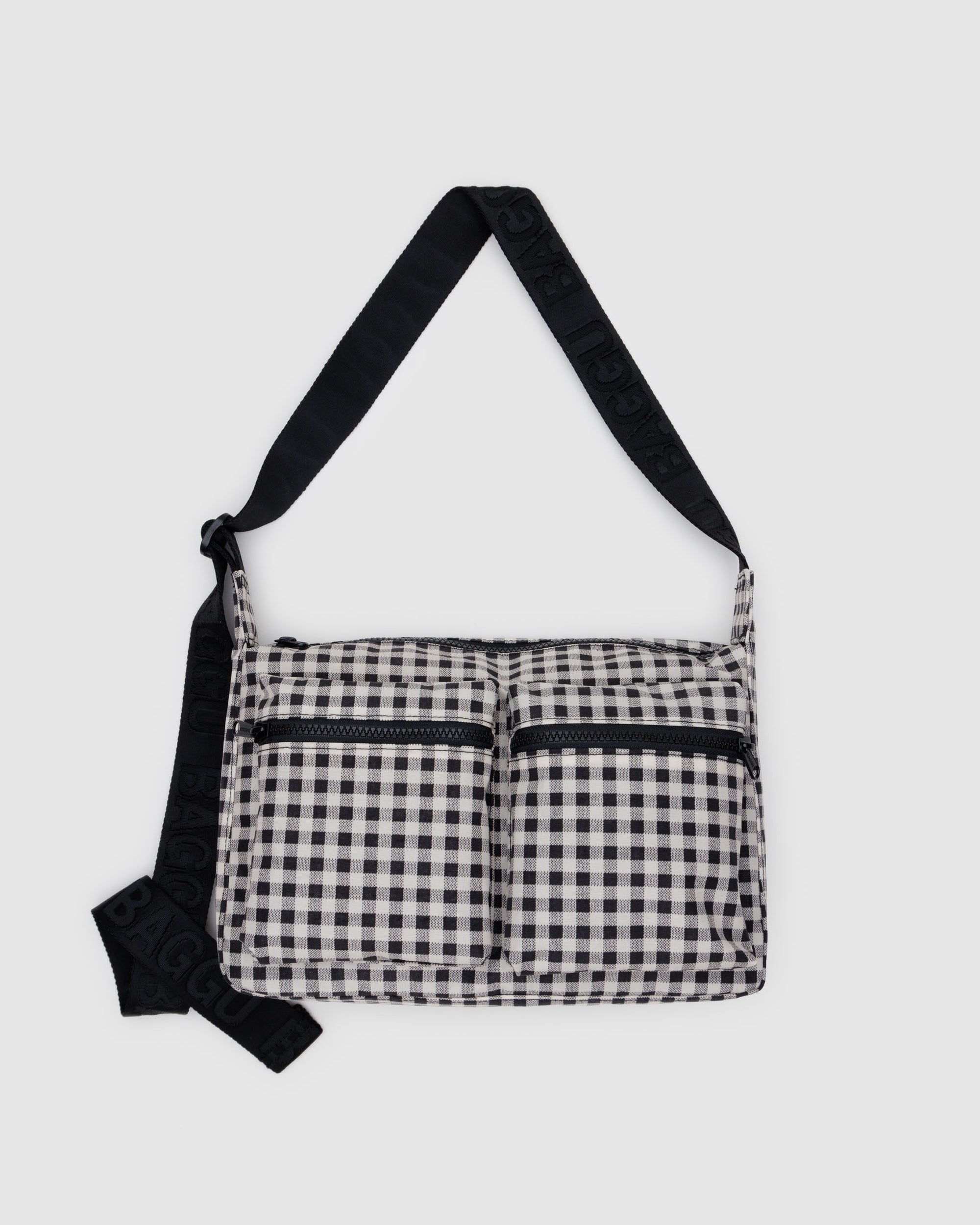 BAGGU Medium Cargo Crossbody - Black & White Gingham