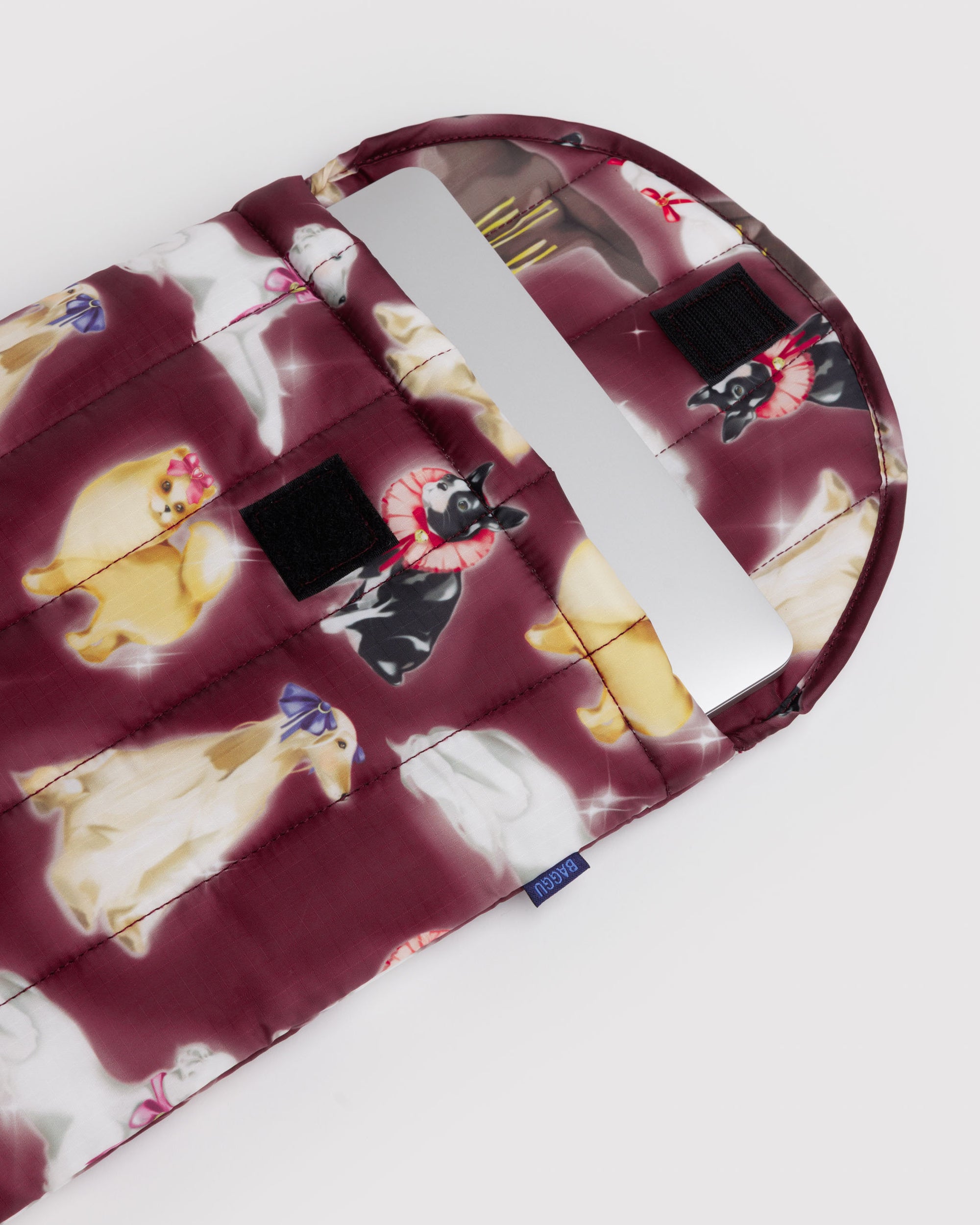 BAGGU Puffy Laptop Sleeve 13/14" - Fancy Dogs