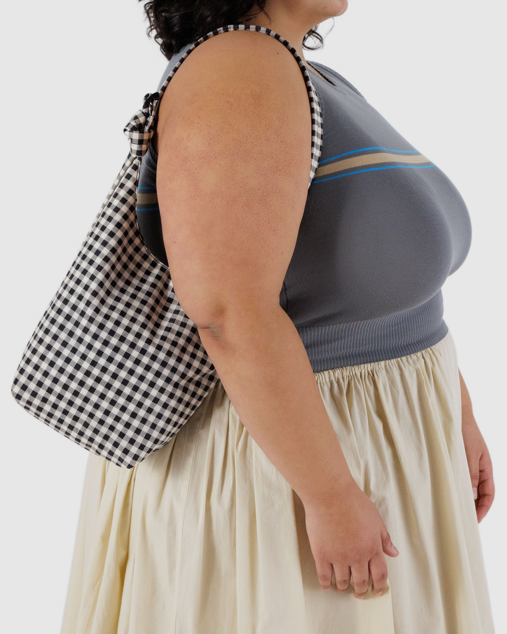 BAGGU Small Nylon Sling - Black & White Gingham