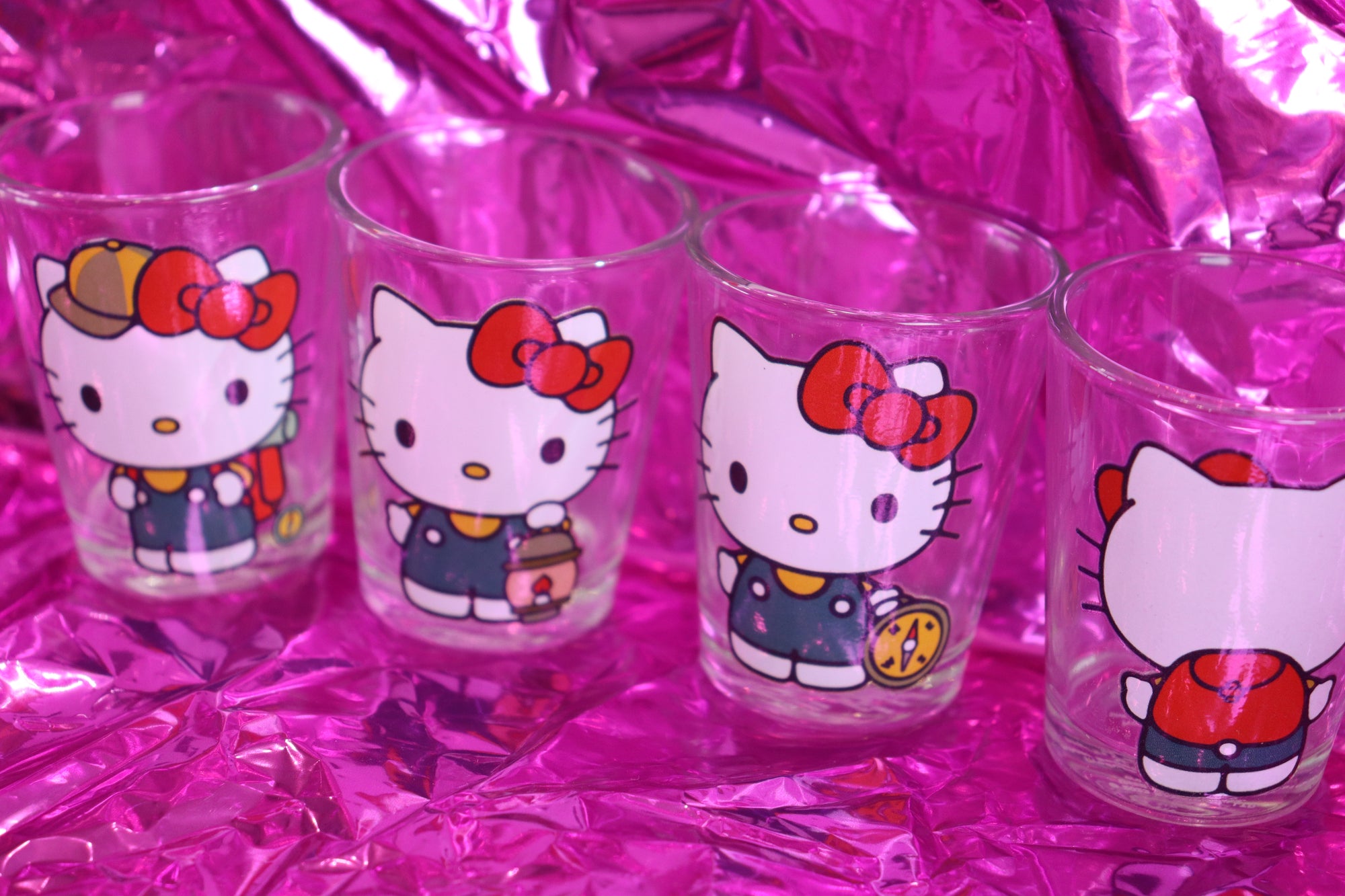 Hello Kitty Shot Glass Set