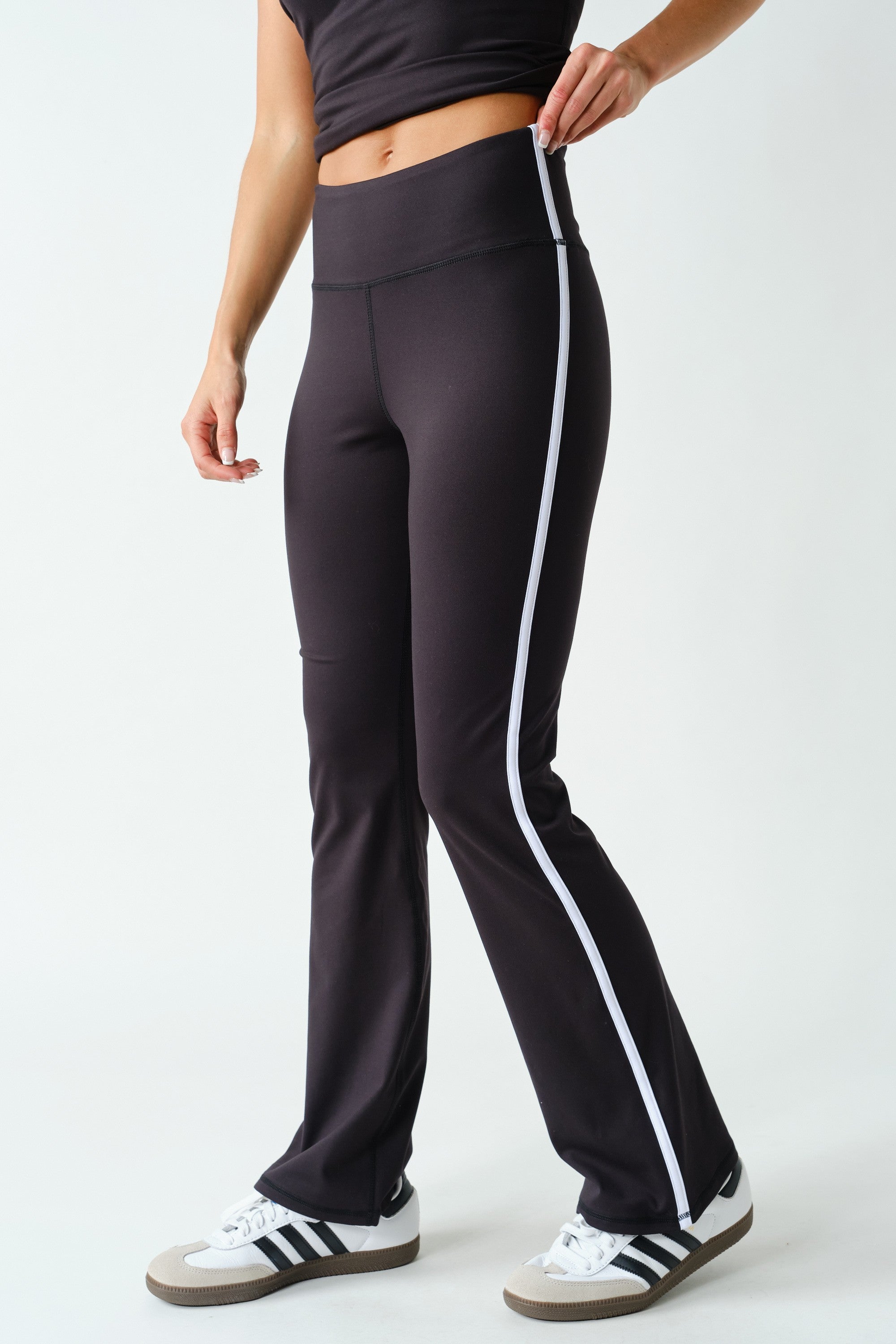 Sculpted High-waist Flare Legging Black