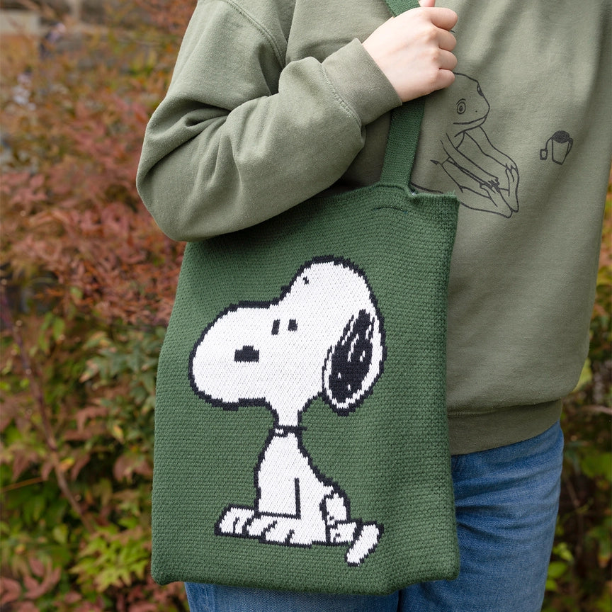 Peanuts Snoopy Knit Tote