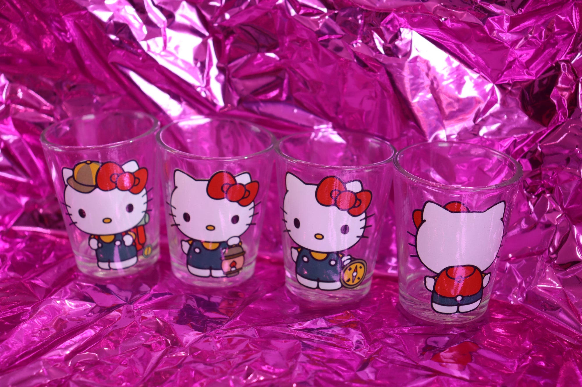 Hello Kitty Shot Glass Set