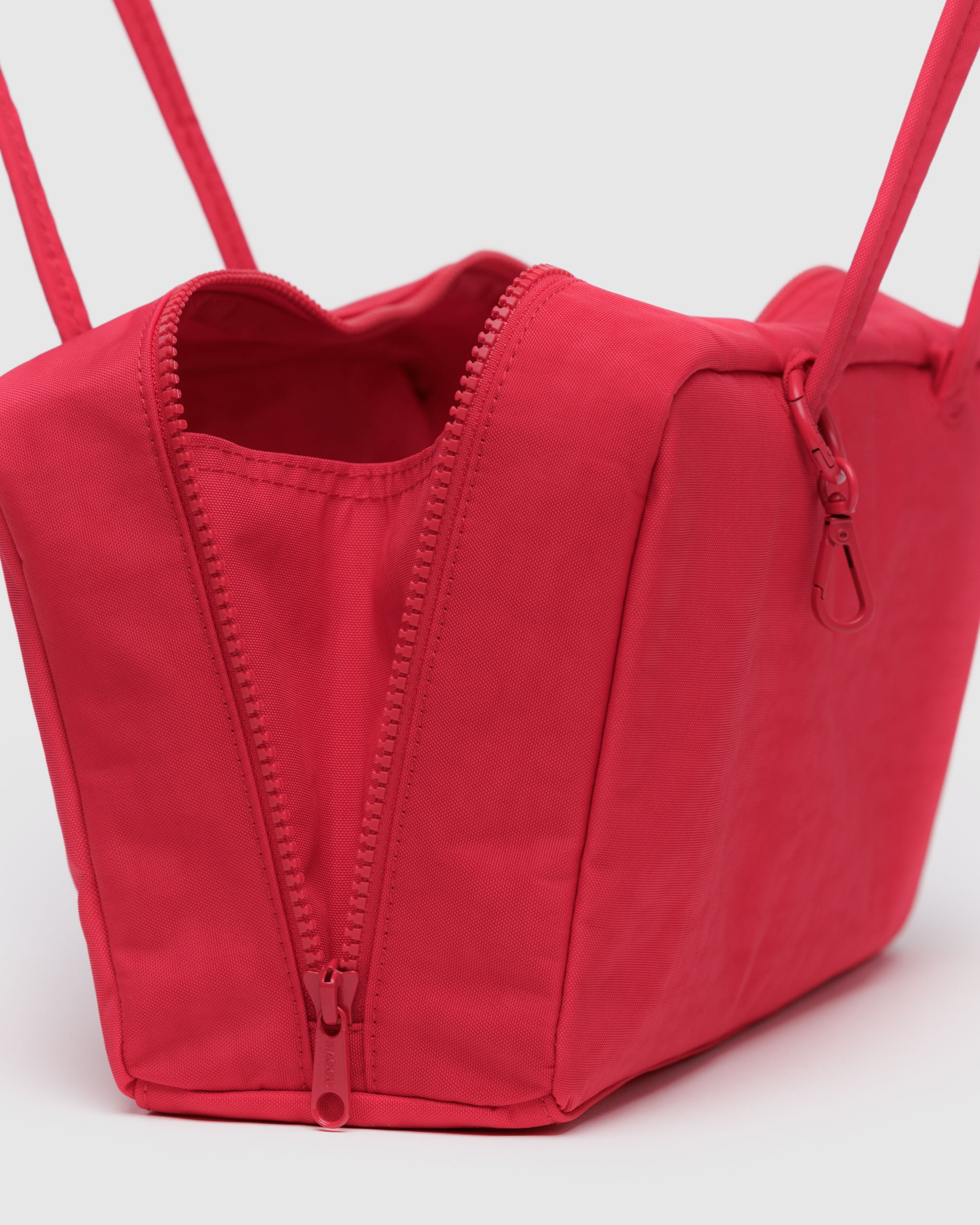 BAGGU Nylon Bowler Bag - Candy Apple