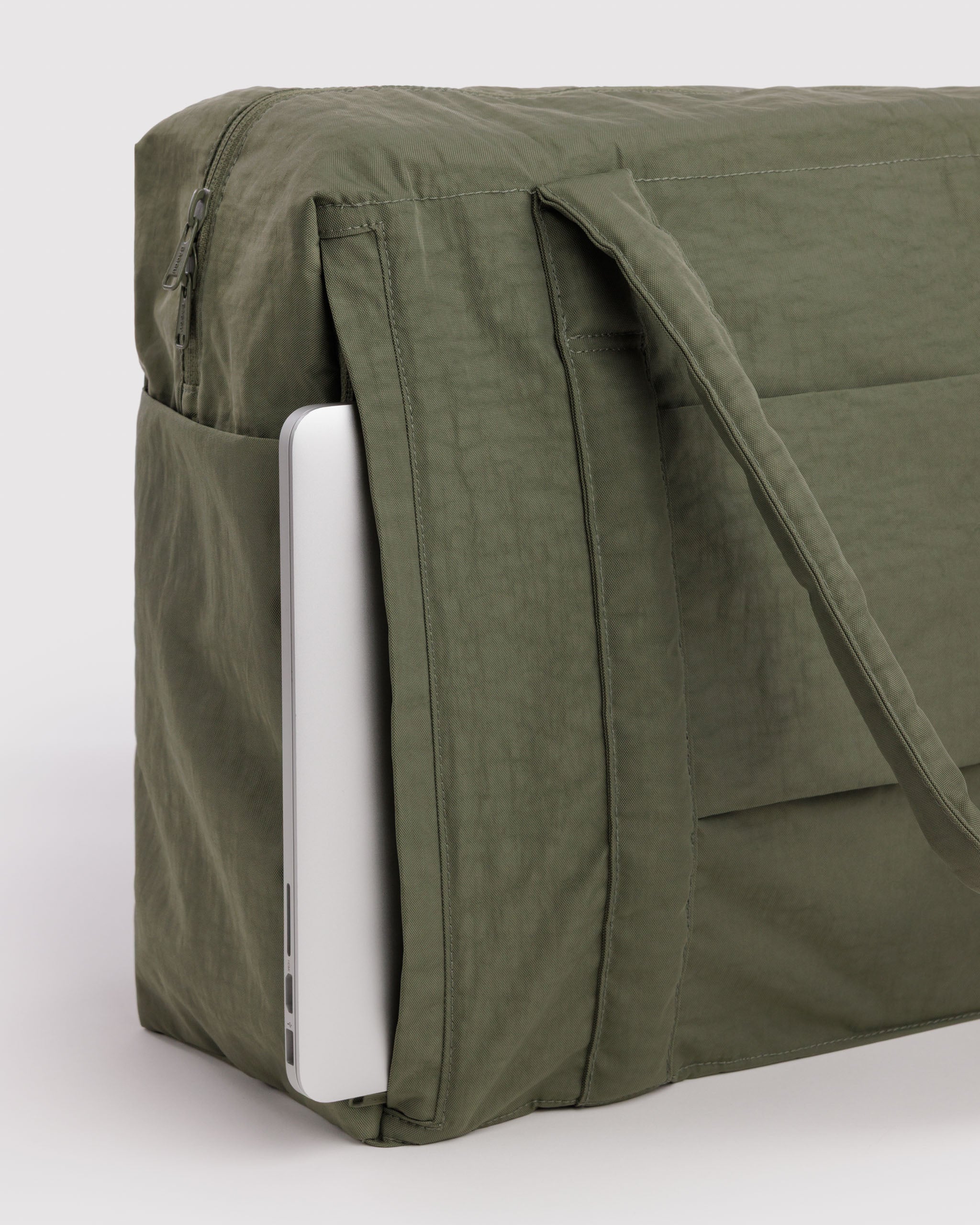 BAGGU Cloud Carry-On - Caper