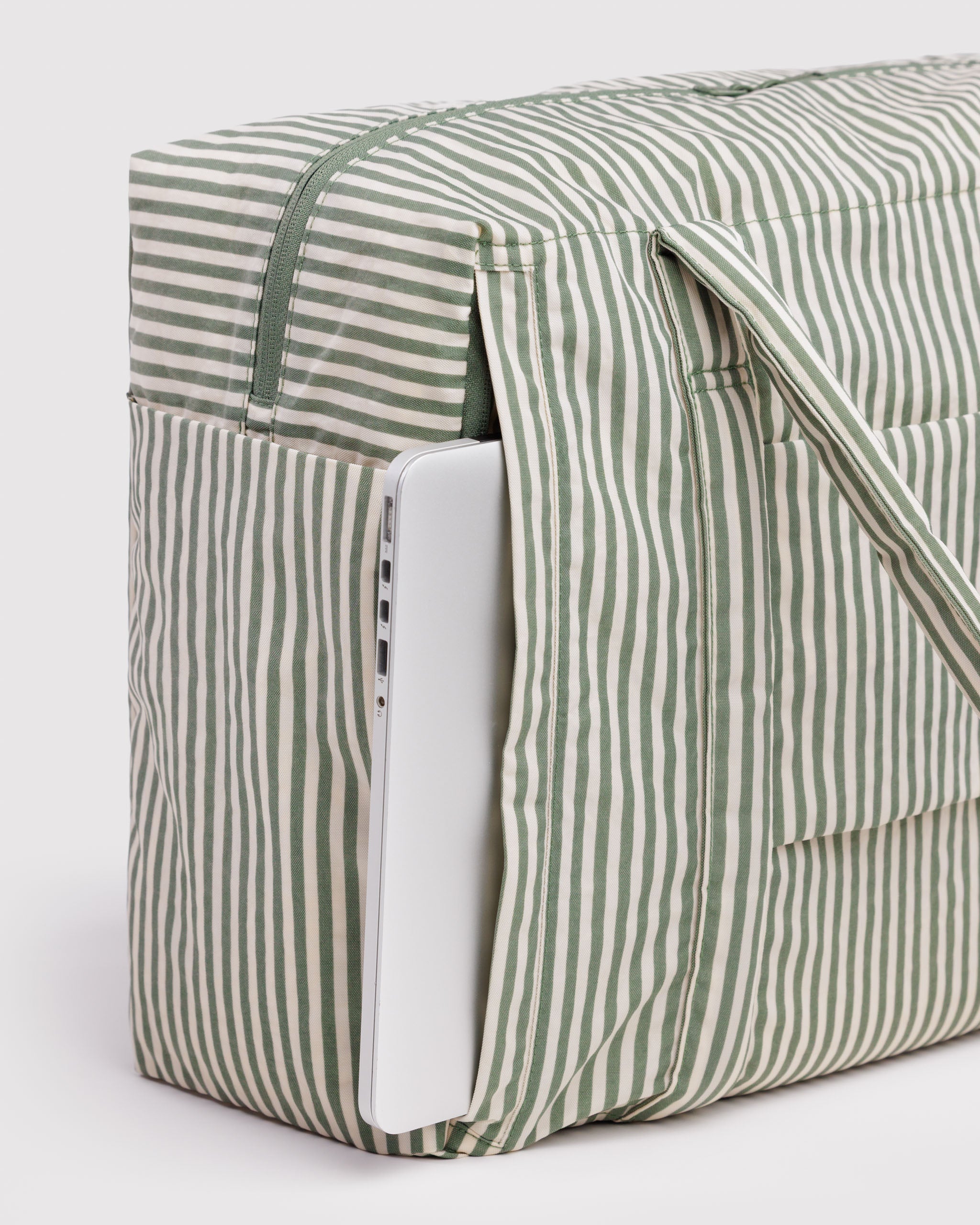 Baggu Cloud Carry-On  - Sage Stripe