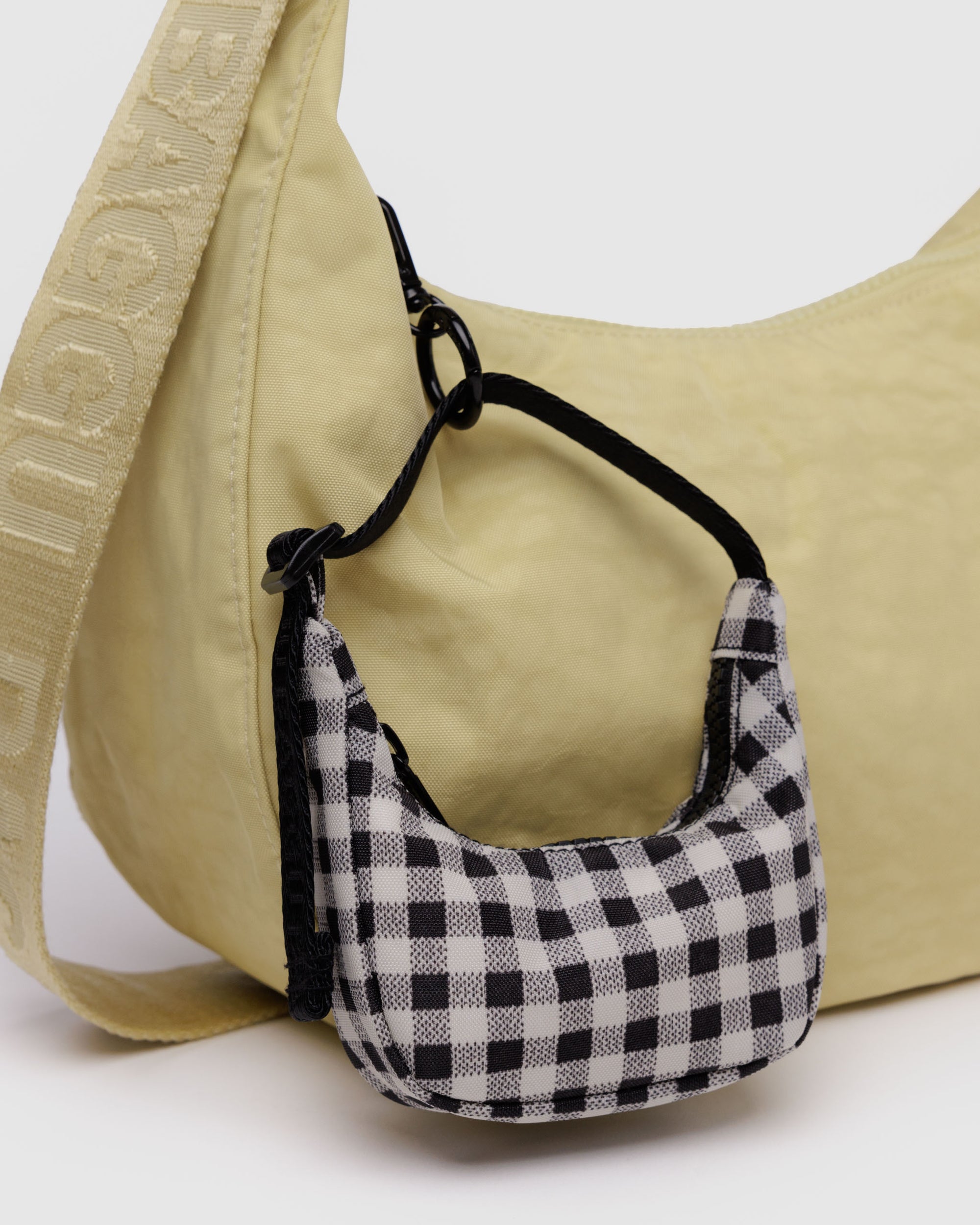 BAGGU Crescent Bag Charm - Black & White Gingham