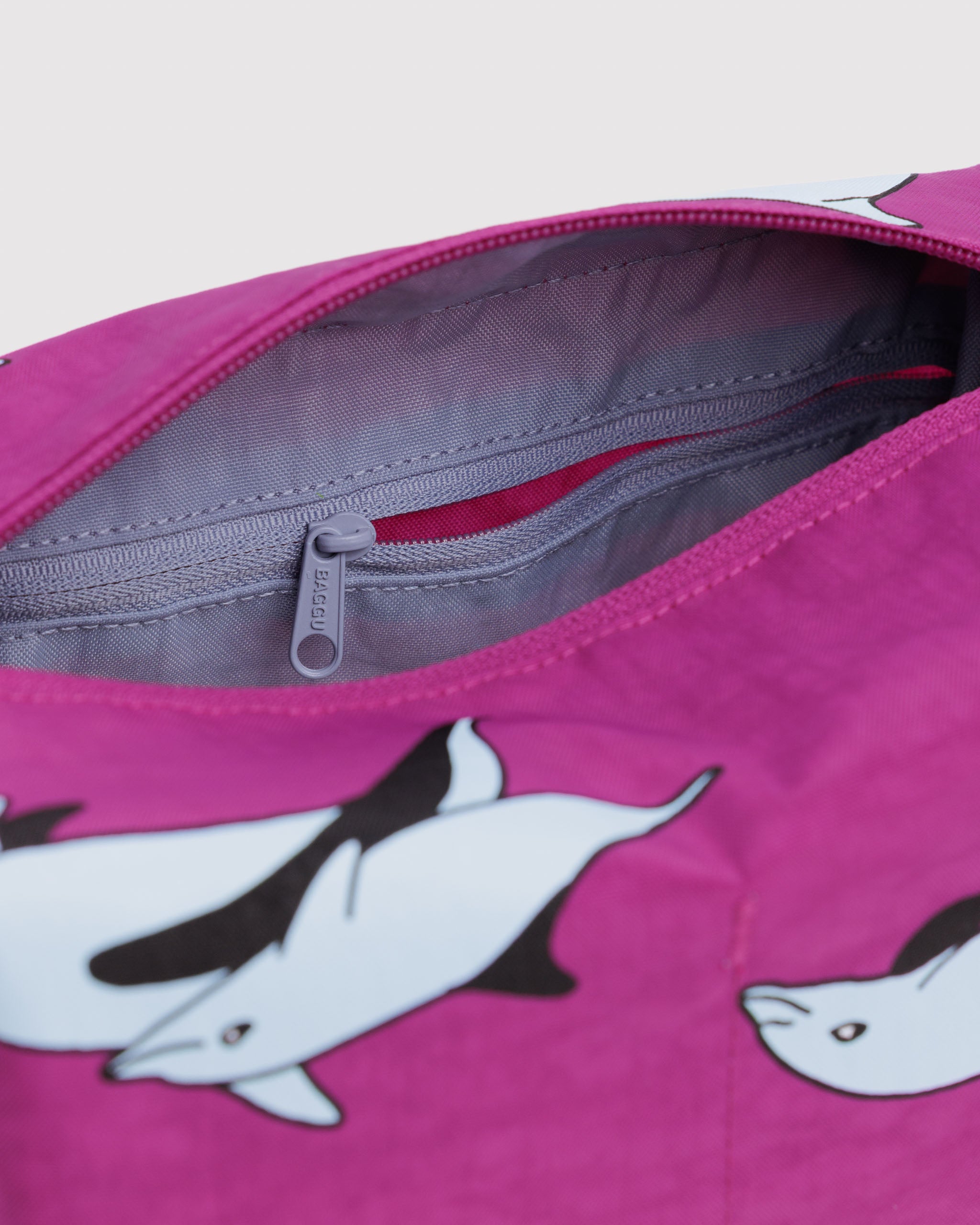 BAGGU Dopp Kit - Dolphins