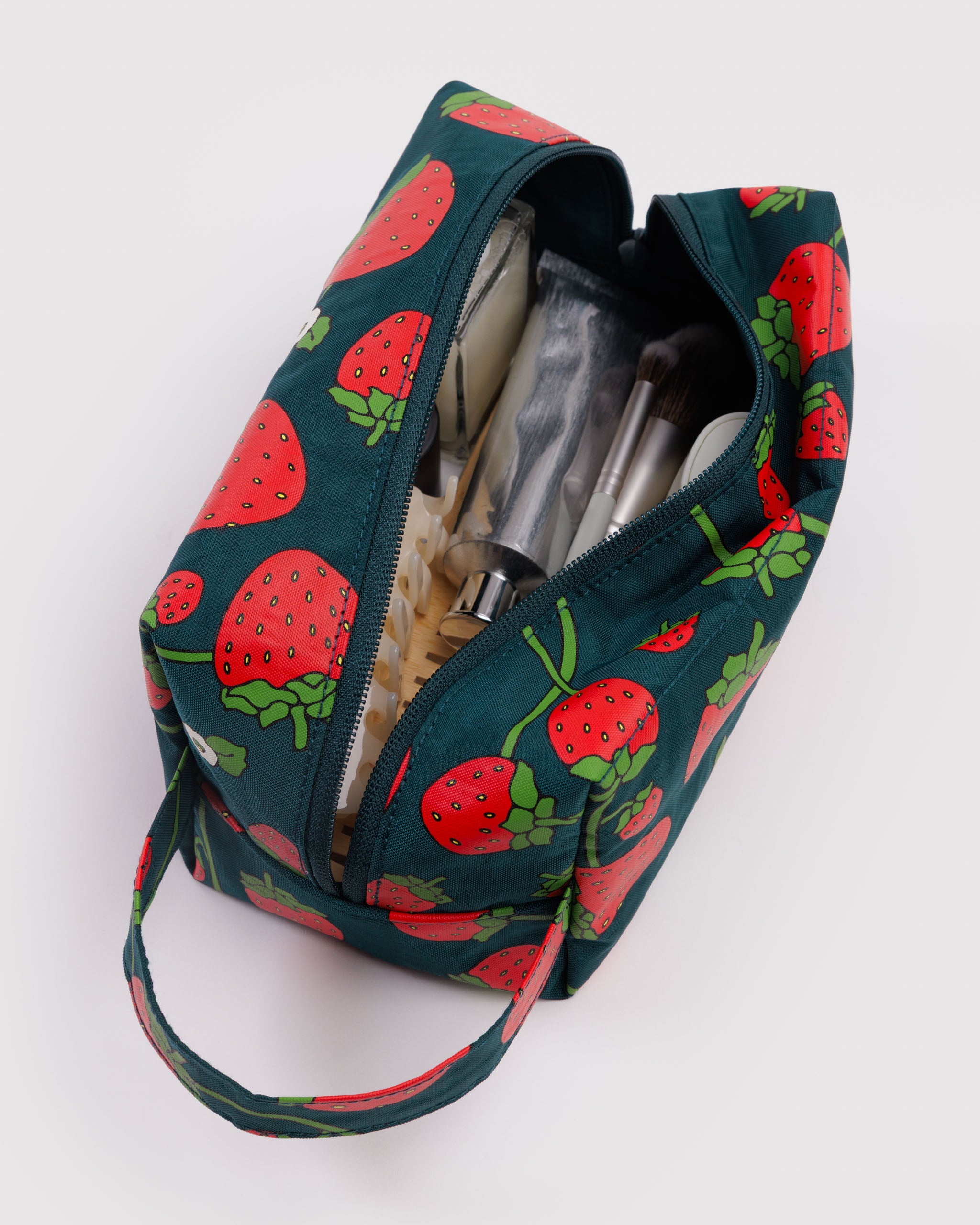 BAGGU Dopp Kit - Strawberry Blossom