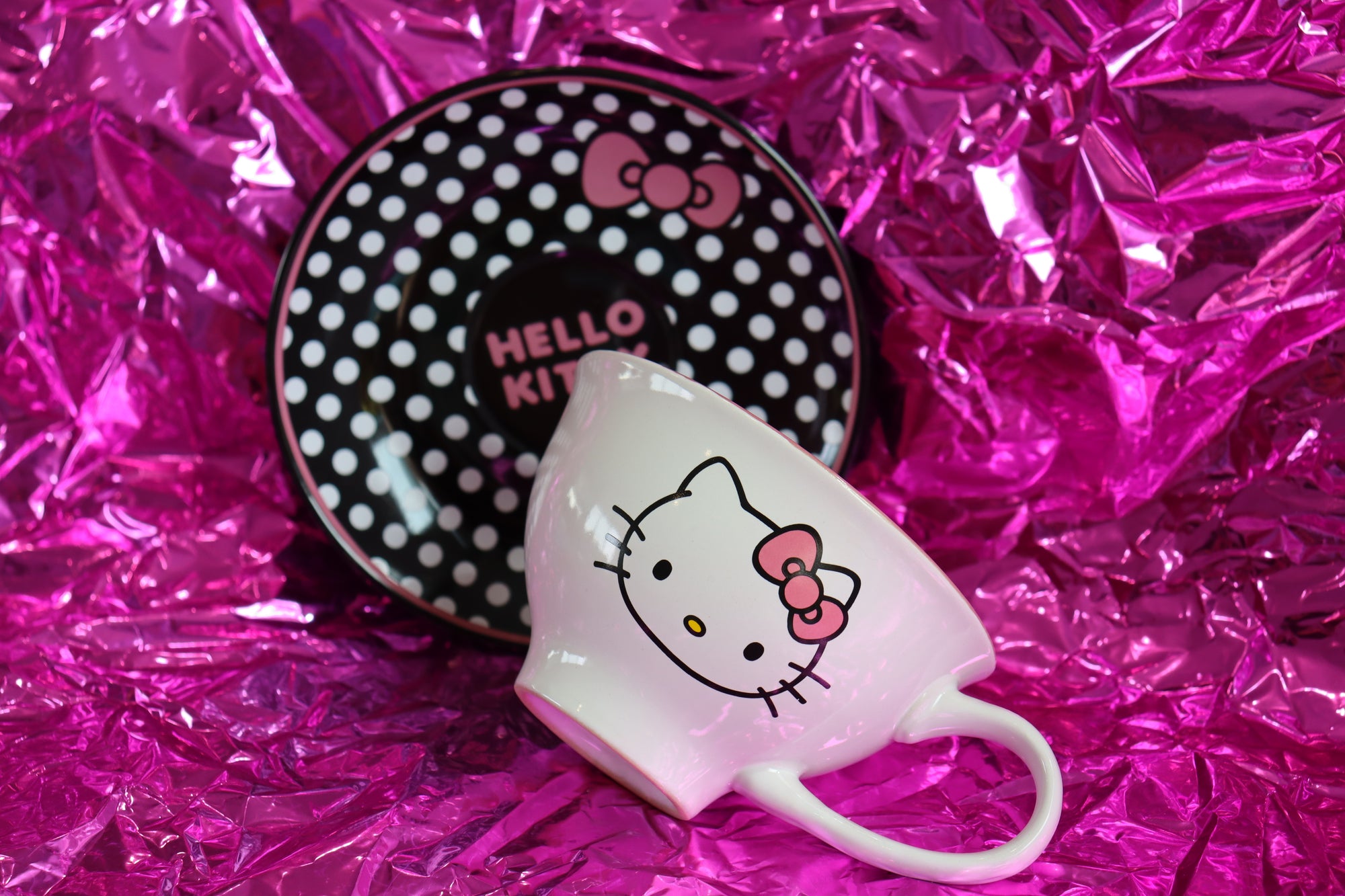 Hello Kitty Teacup and Saucer Set