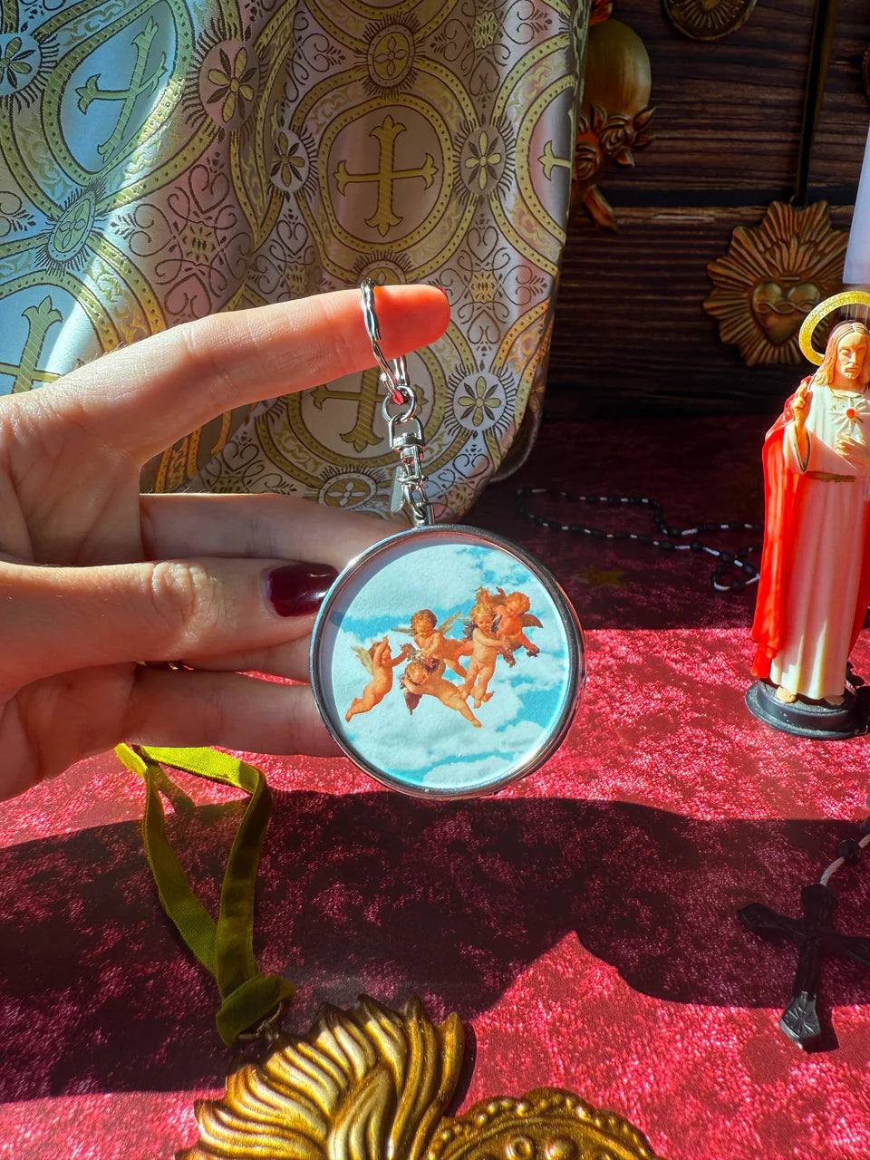 Cherub Ash Tray Keychain