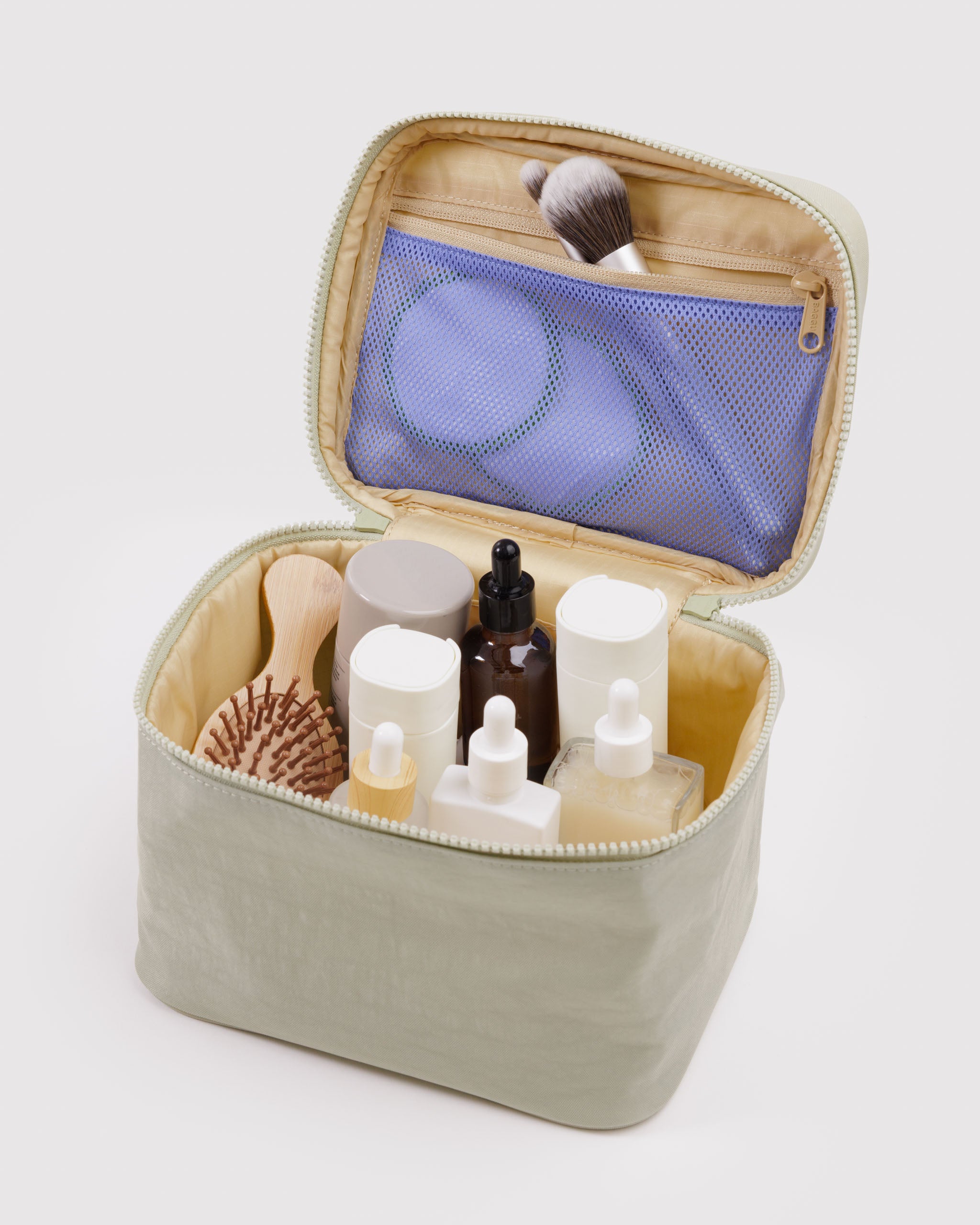 BAGGU Large Cosmetic Case - Celadon