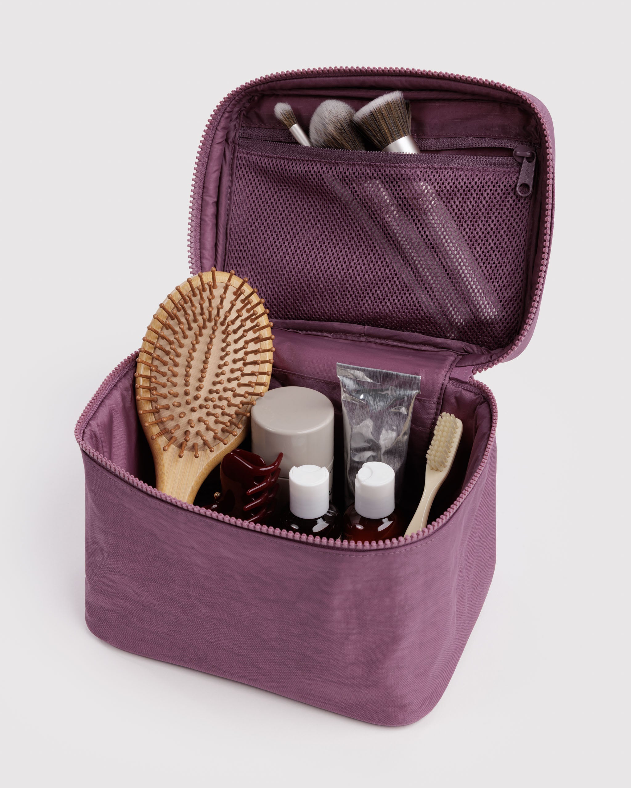 BAGGU Large Cosmetic Case - Wild Plum