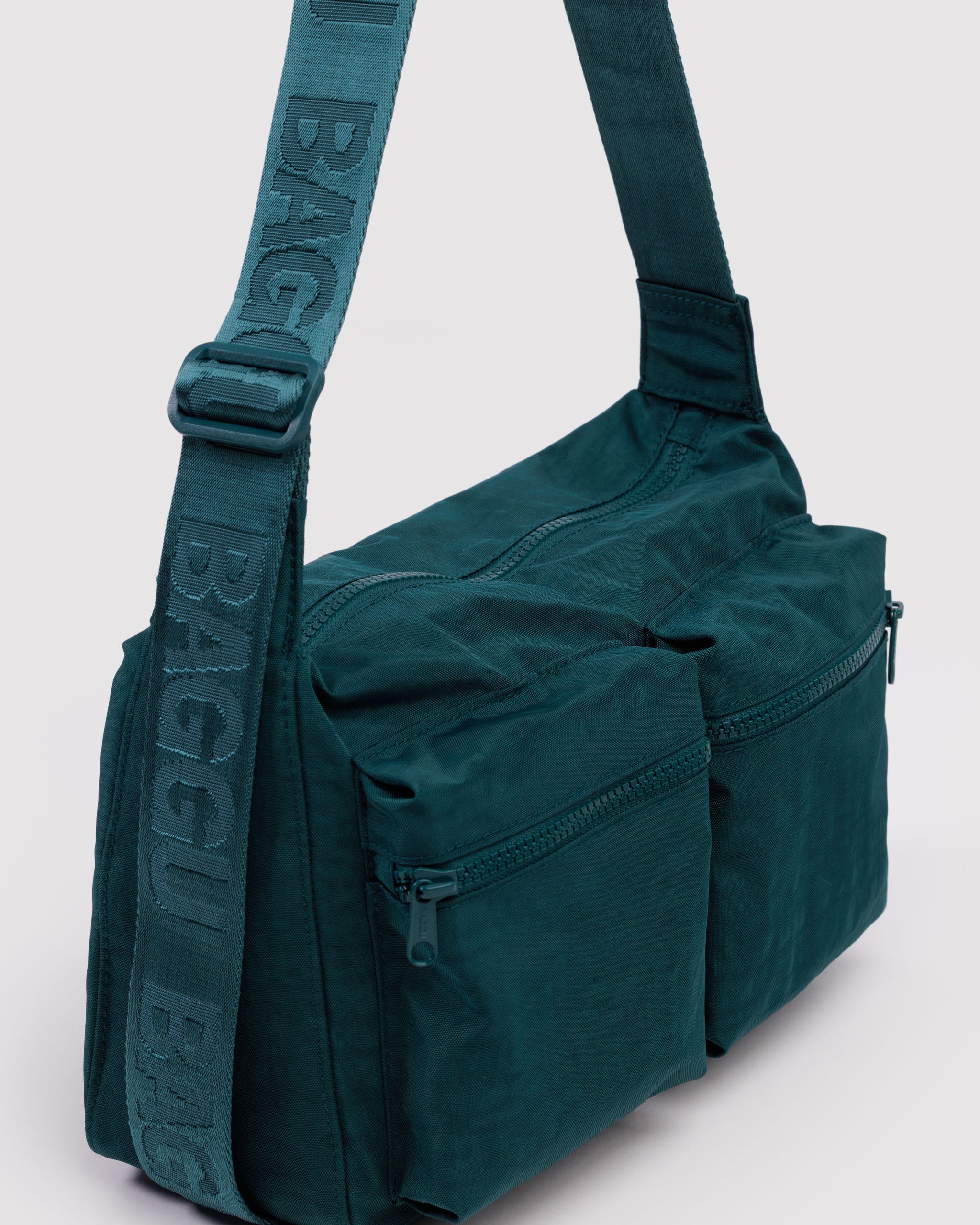 BAGGU Medium Cargo Crossbody - Deep Sea