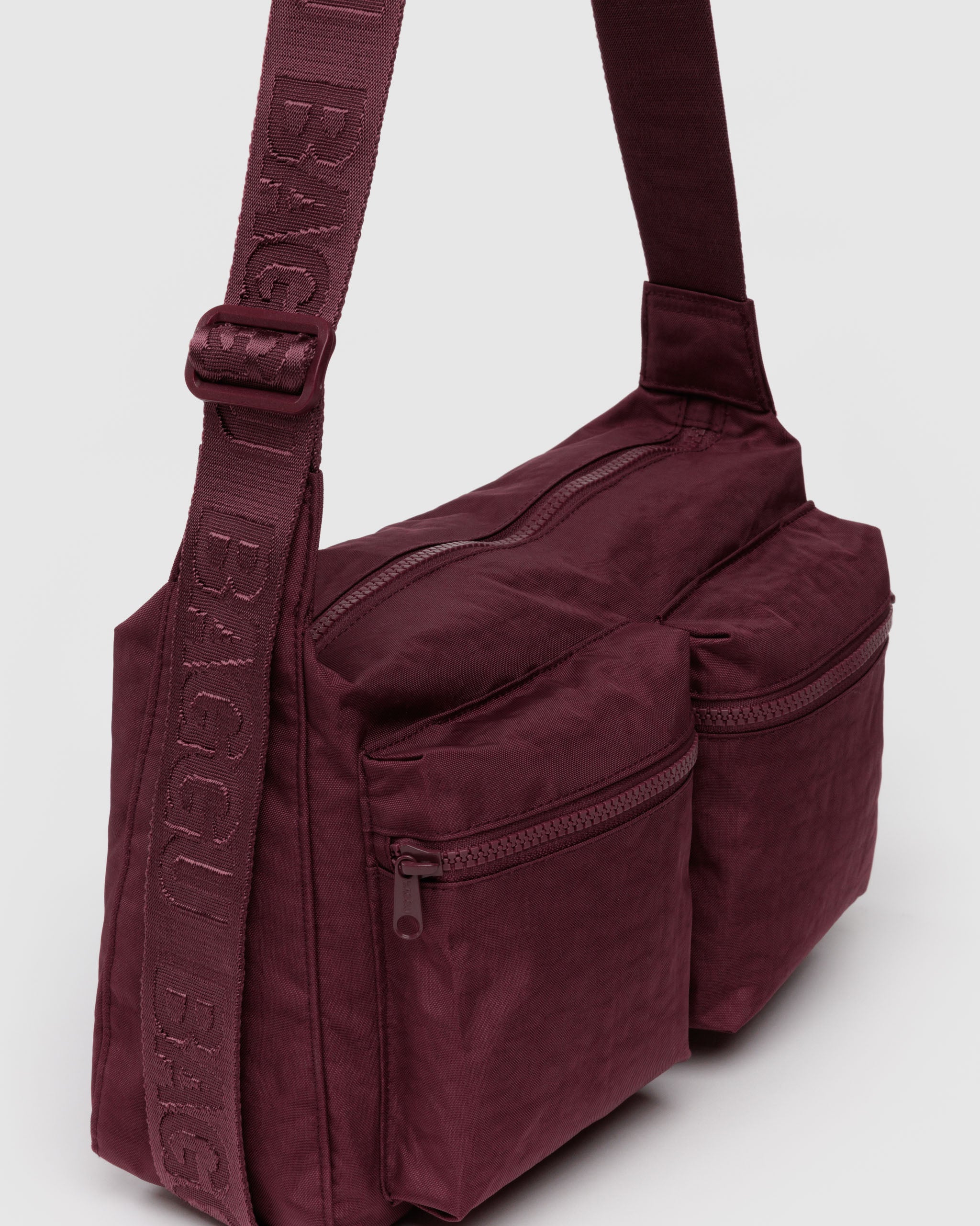 BAGGU Medium Cargo Crossbody - Mahogany