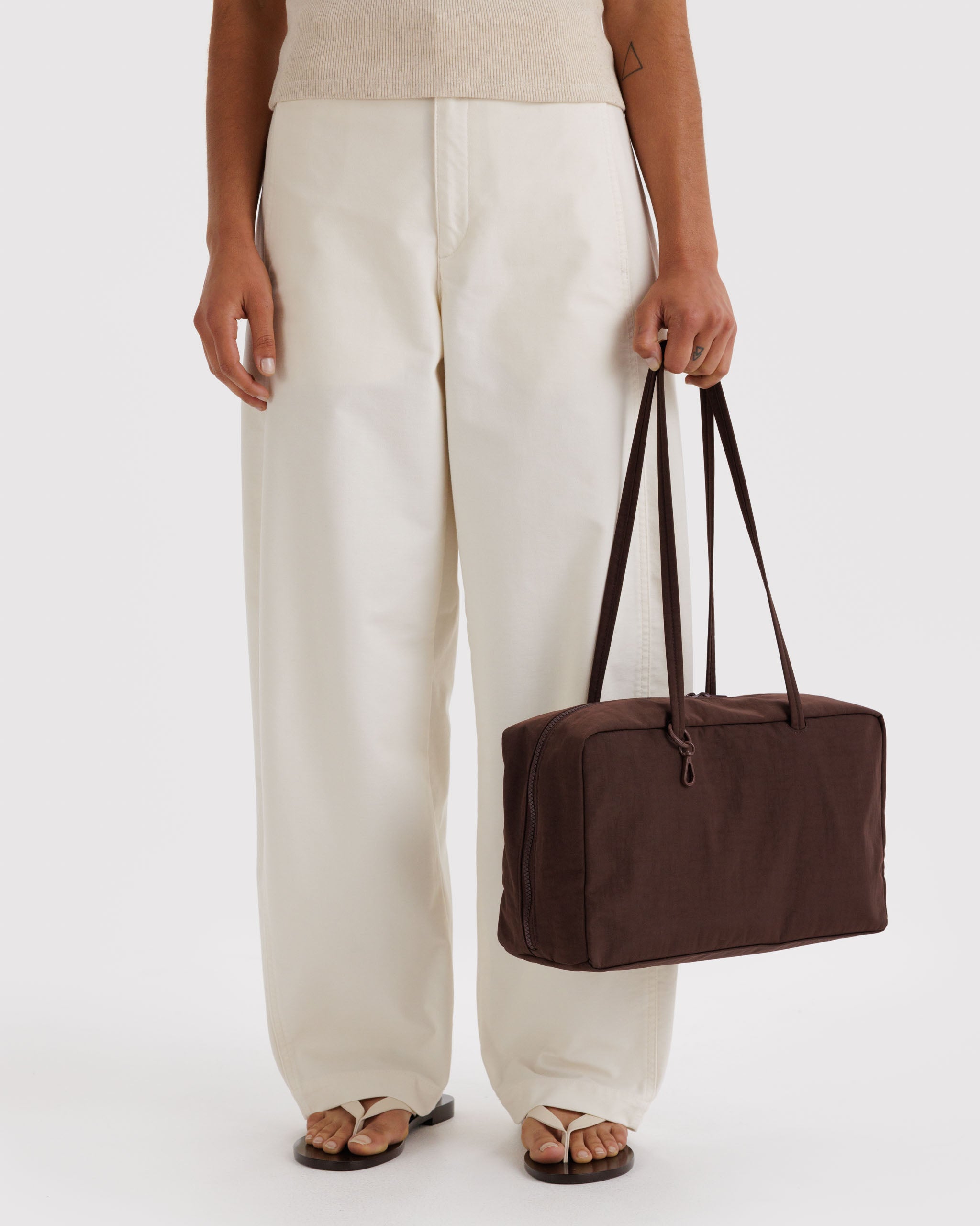 BAGGU Medium Nylon Bowler Bag - Coffee