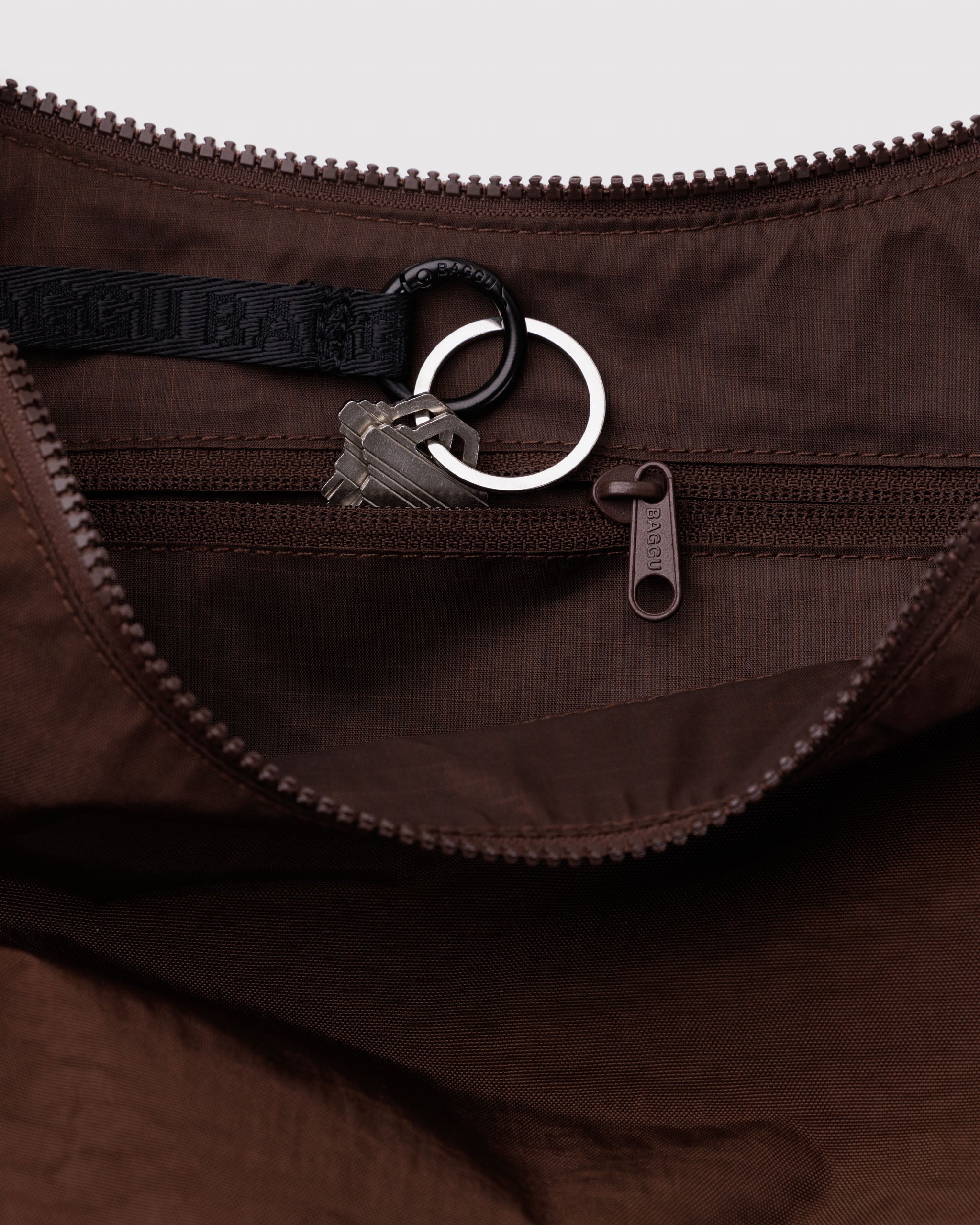 BAGGU Medium Nylon Crescent Bag - Coffee