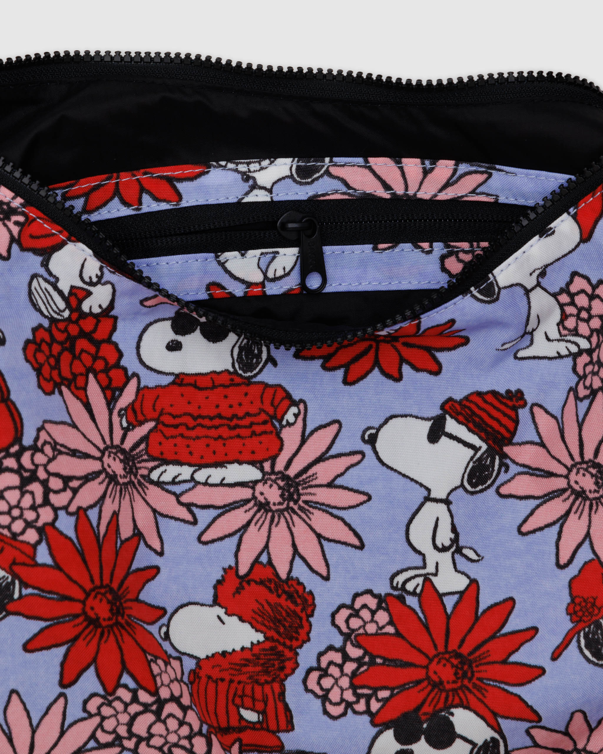 BAGGU Medium Nylon Crescent Floral Snoopy
