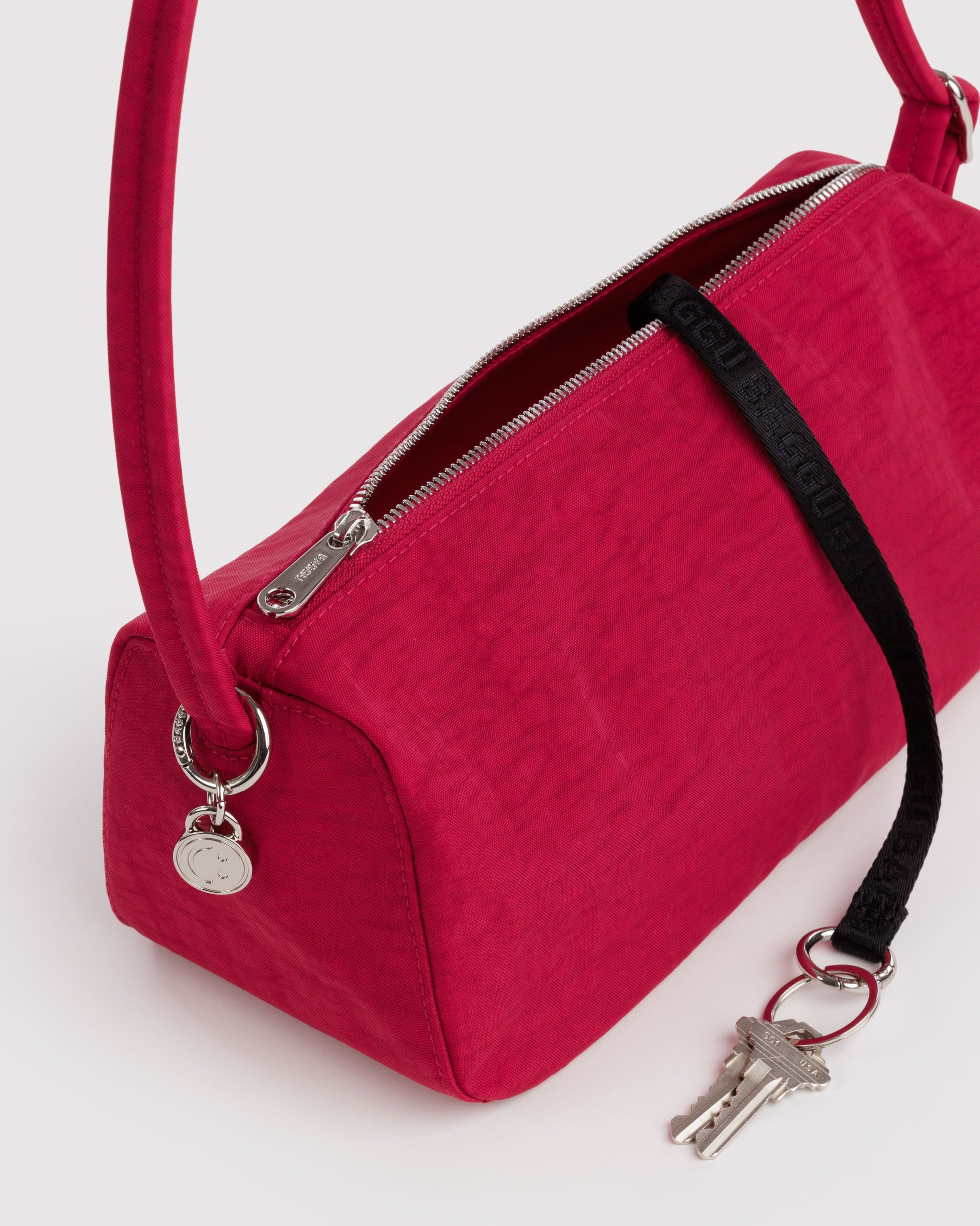 BAGGU Nylon Loaf Bag - Cherry