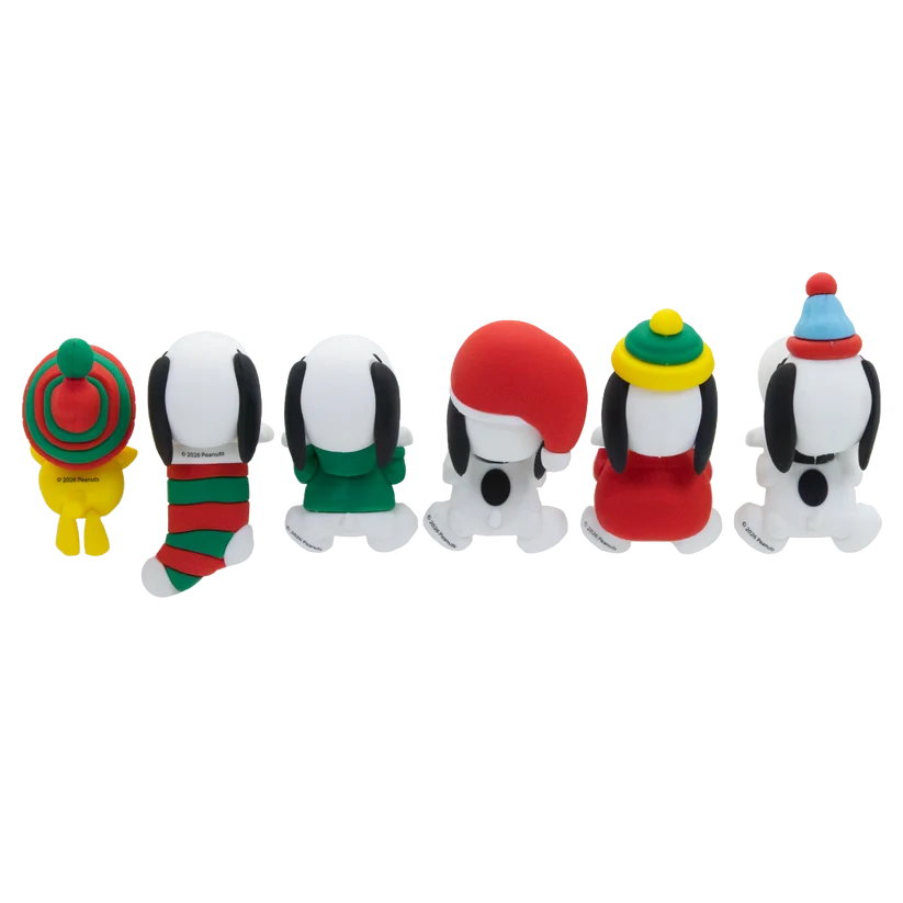Peanuts Winter Snoopy Mystery Box Phone Buddies