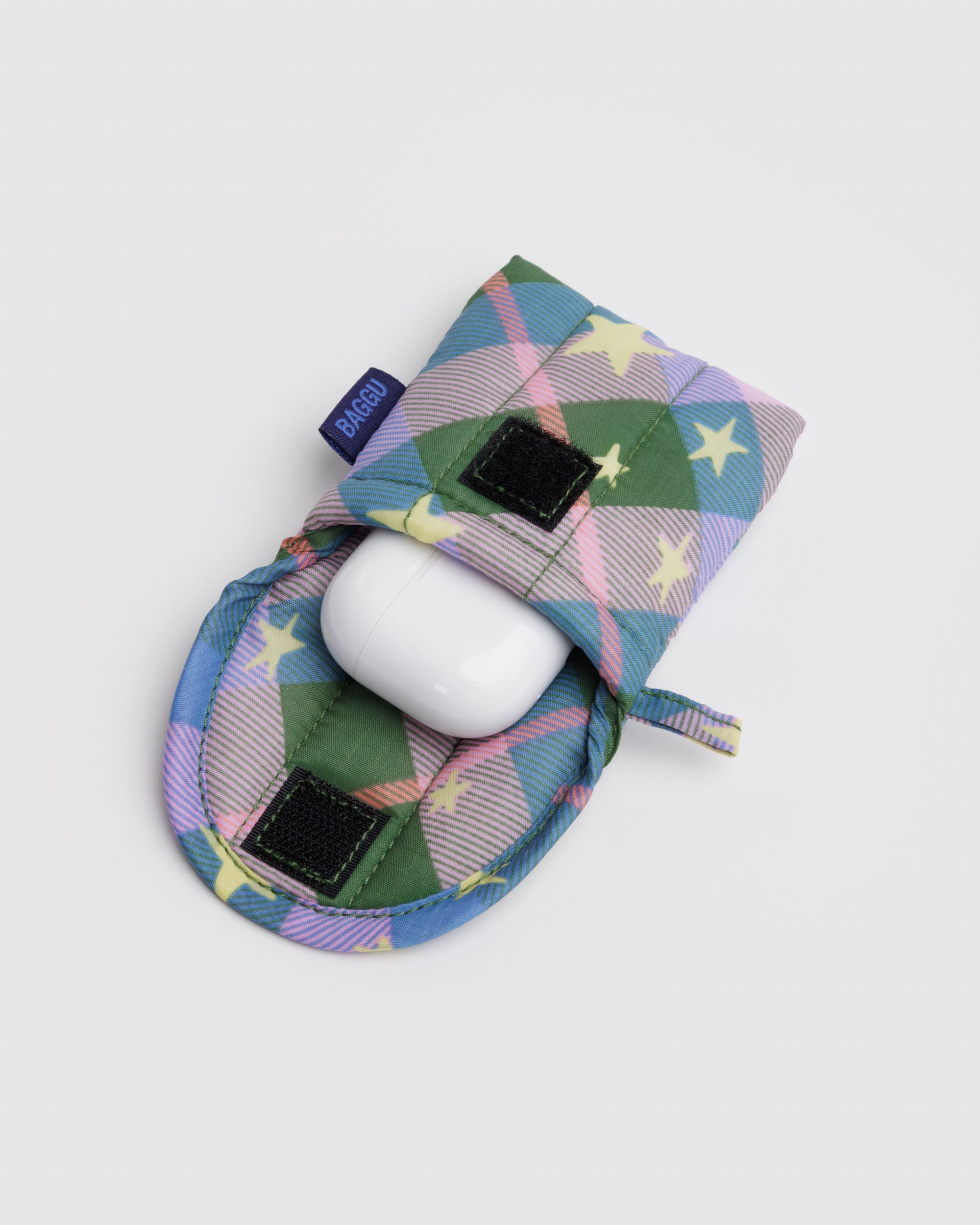 BAGGU Puffy Earbuds Case- Green Star Plaid