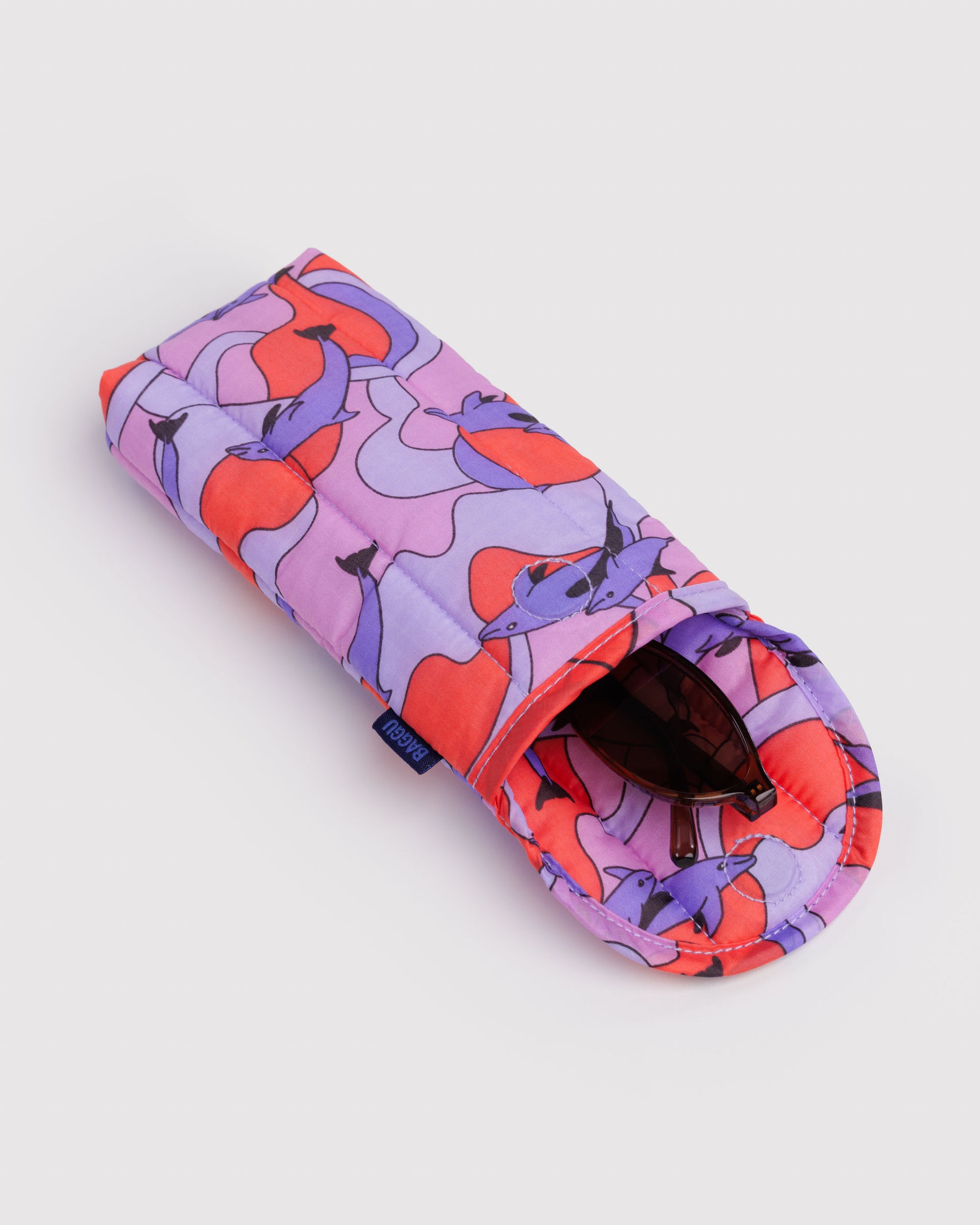 BAGGU Puffy Glasses Sleeve - Dolphins