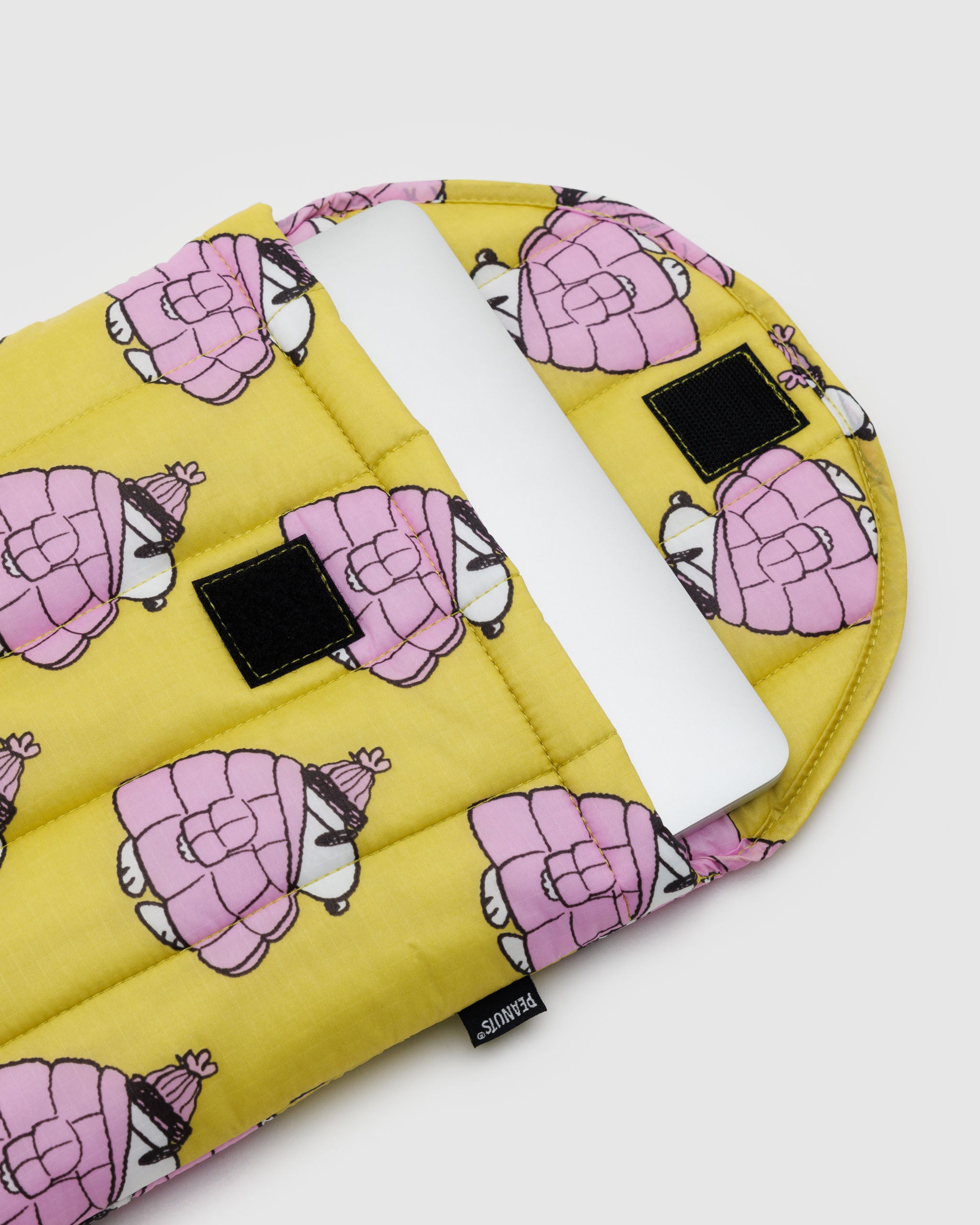 BAGGU Puffy Laptop Sleeve 13"/14" Puffer Snoopy Pink