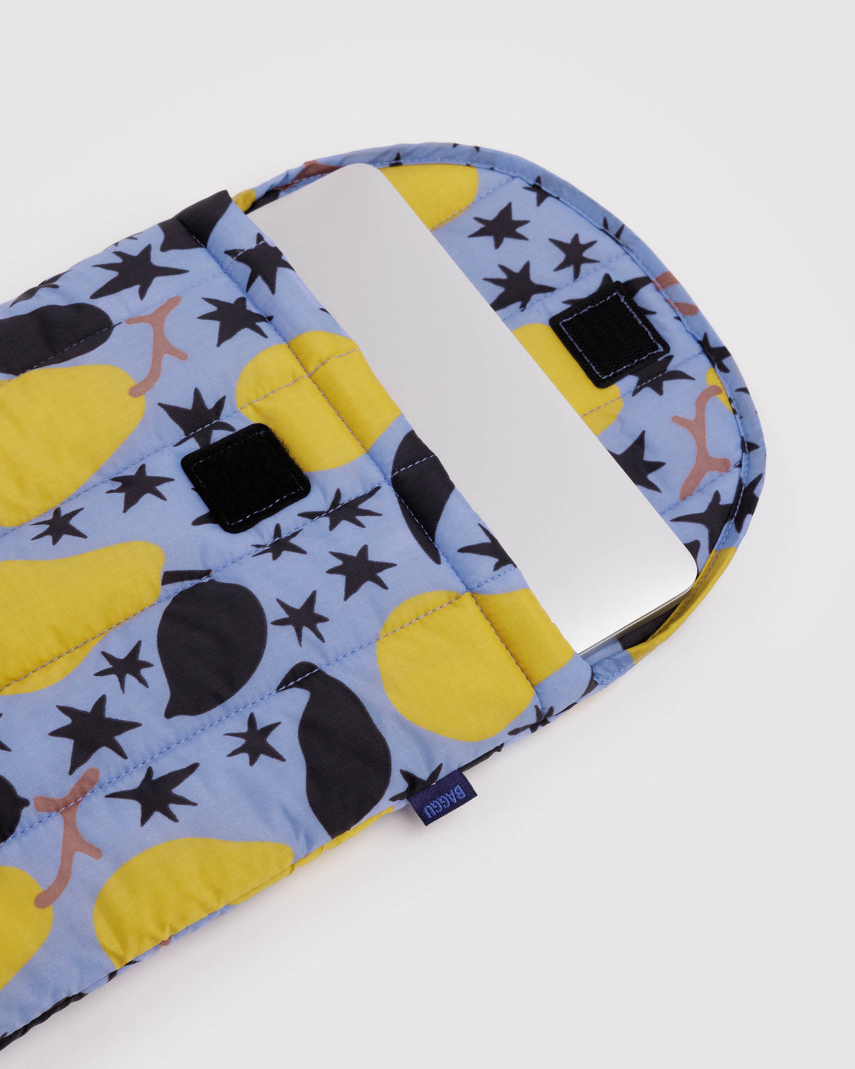 BAGGU Puffy Laptop Sleeve 13"/14" - Golden Pears
