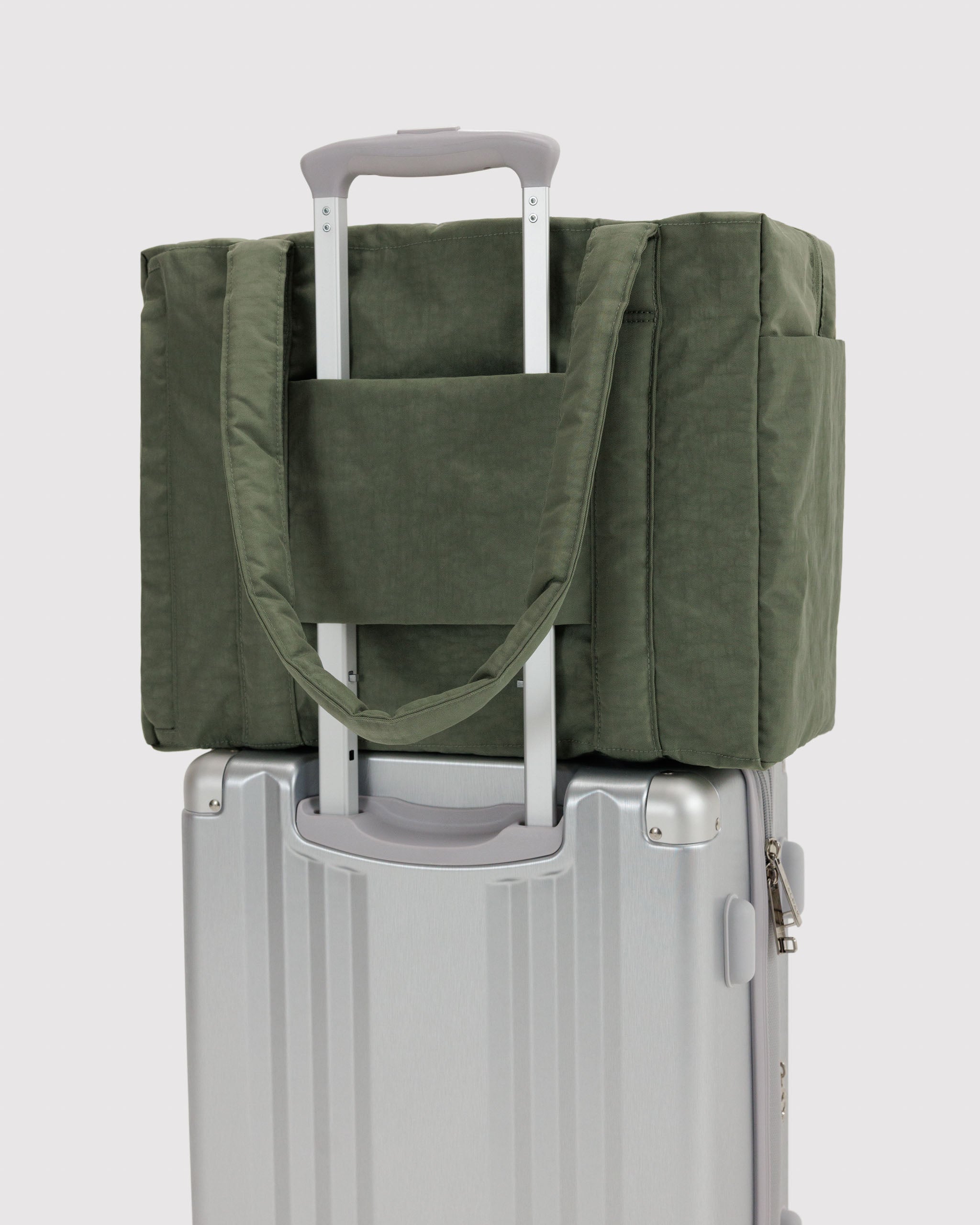 BAGGU Small Cloud Carry-On - Caper