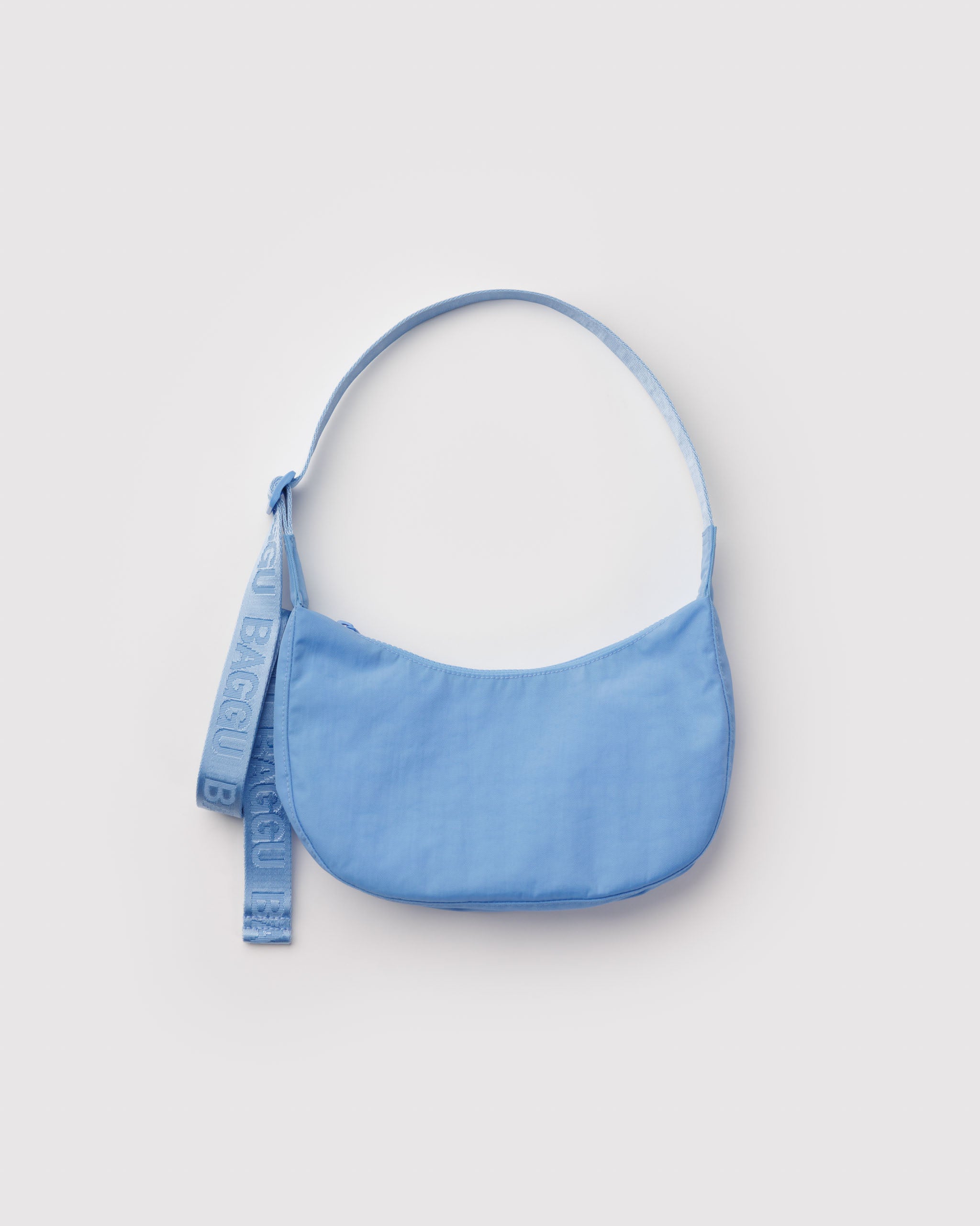 BAGGU Small Nylon Crescent Bag - Piscine