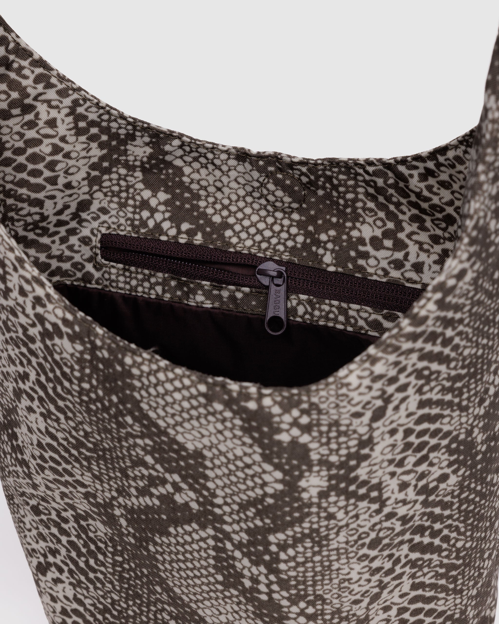 BAGGU Small Nylon Sling- Snakeskin