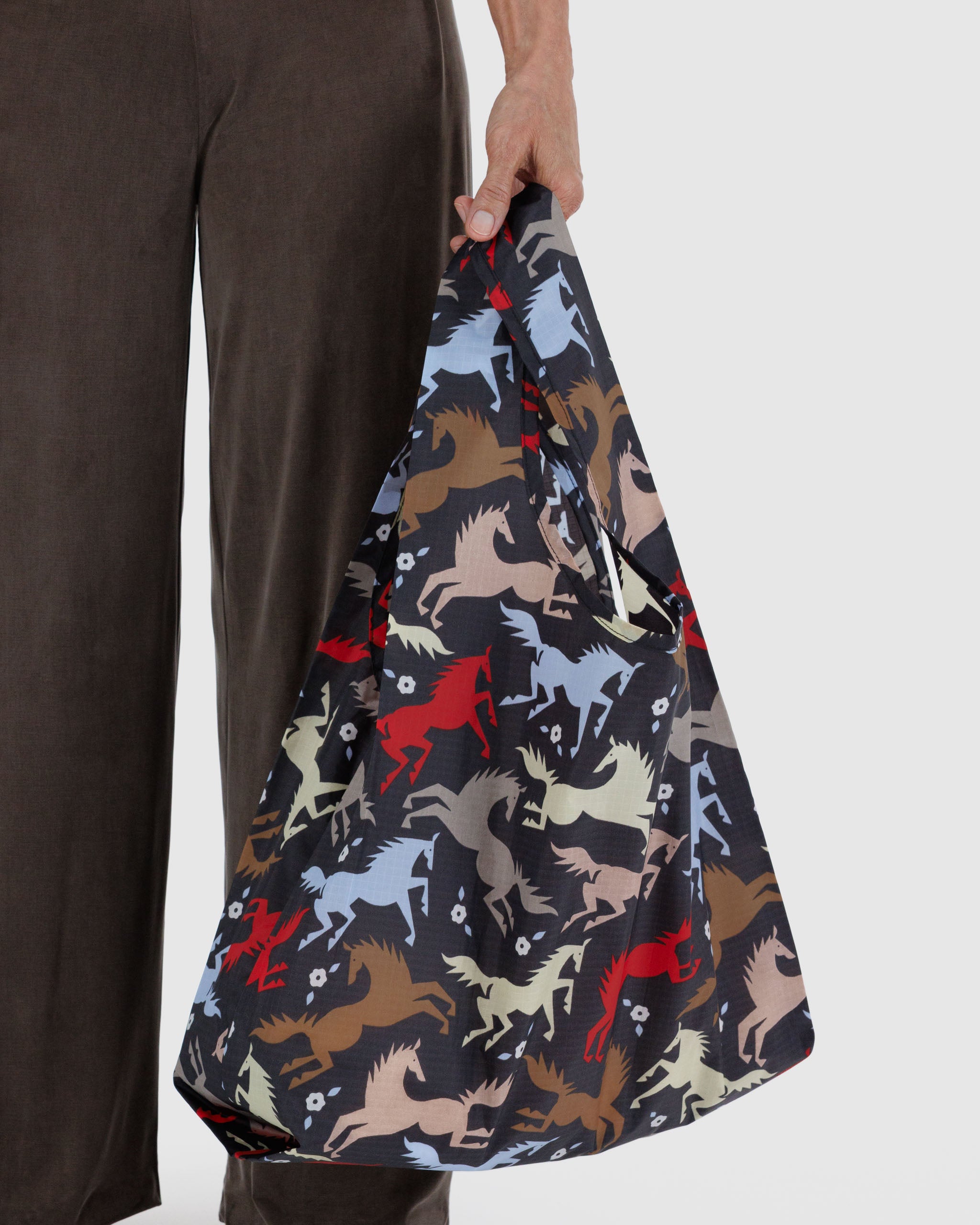 BAGGU Standard - Horse Cut-Outs