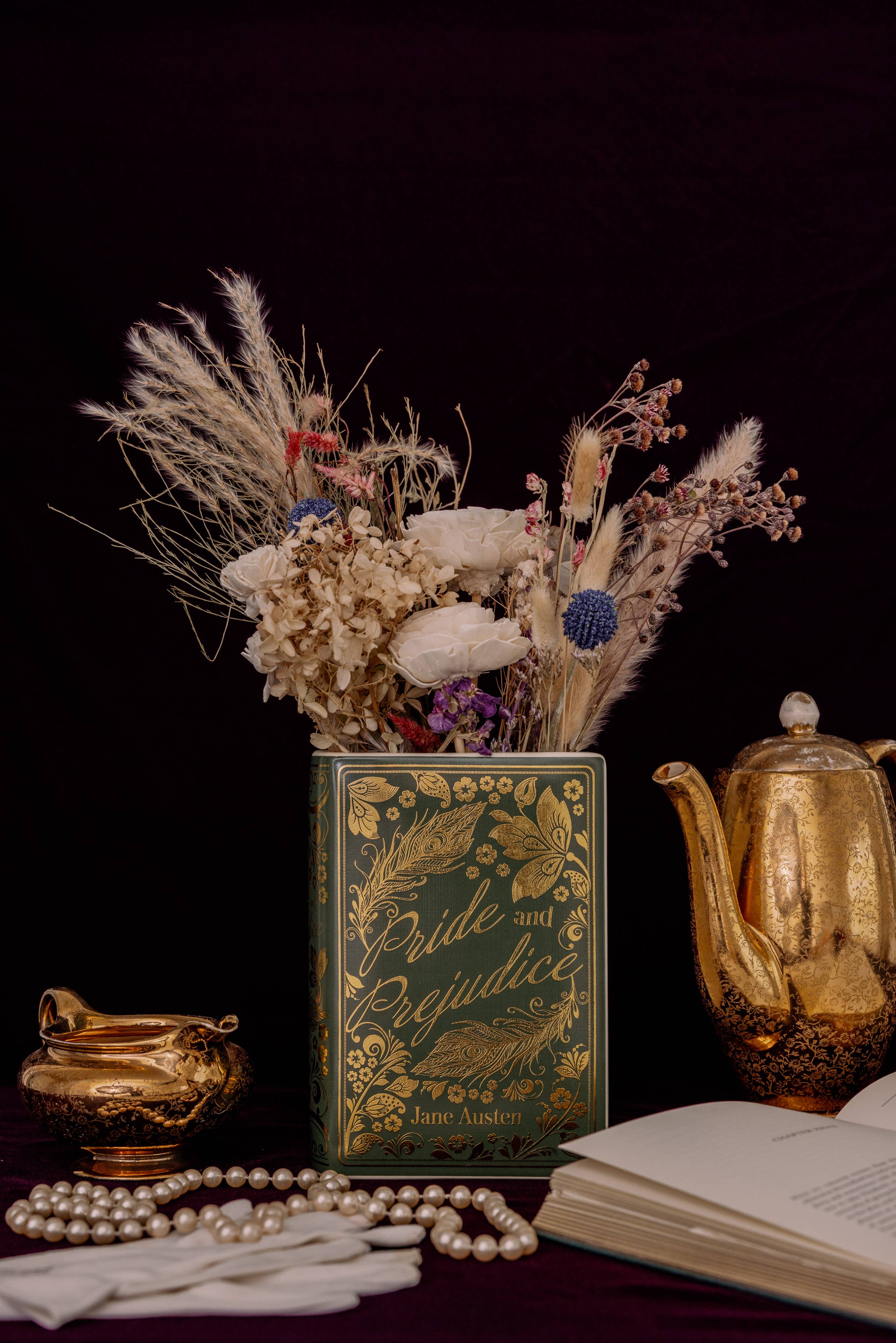Book Vase Pride and Prejudice
