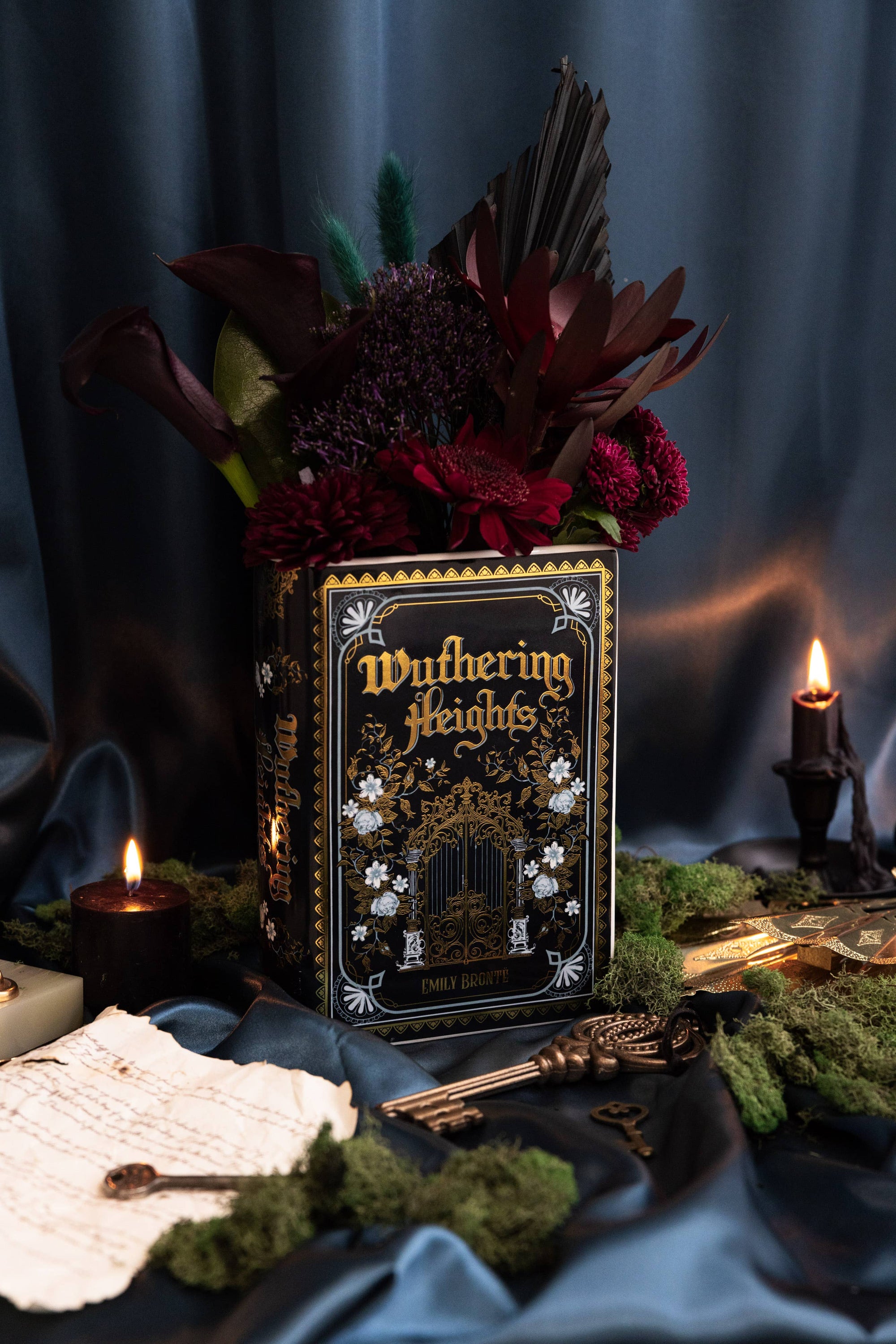 Book Vase Wuthering Heights