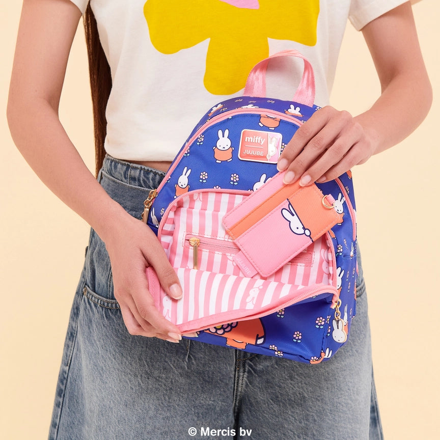 Miffy Flower Fields Be Charged Card Case